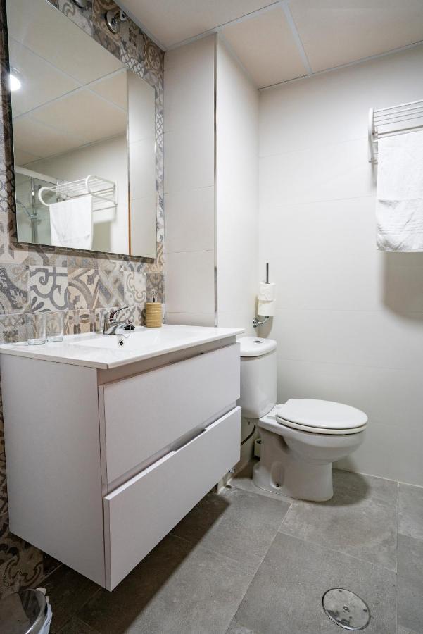 Hostal Plaza De Italia Caces Εξωτερικό φωτογραφία