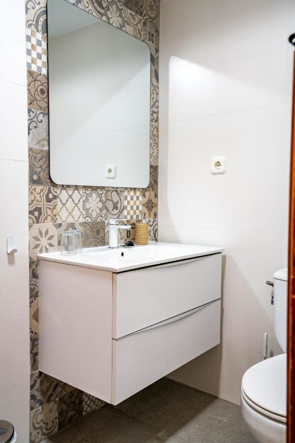 Hostal Plaza De Italia Caces Εξωτερικό φωτογραφία