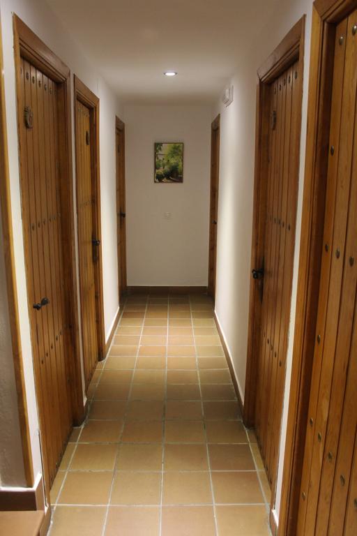 Hostal Plaza De Italia Caces Εξωτερικό φωτογραφία